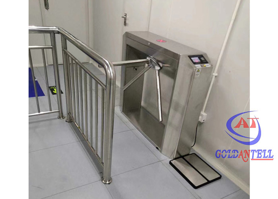 Media alta prenda impermeable semi automática SUS304 del sistema de la puerta del torniquete del ESD