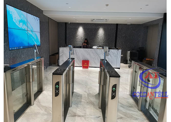 Seguridad peatonal de las puertas del control de acceso del reconocimiento de cara para el aeropuerto del subterráneo
