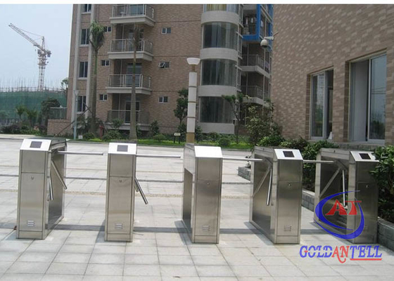 Fuera de grueso impermeable de la puerta 1.5m m del torniquete del control de la entrada con el lector de NFC