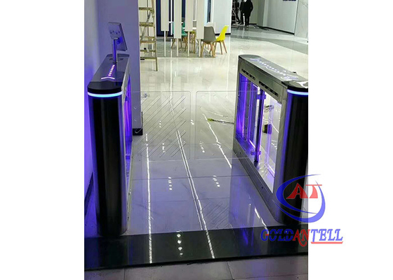 Puerta de cristal de la barrera del oscilación de la aleta los 2.2m del reconocimiento de cara